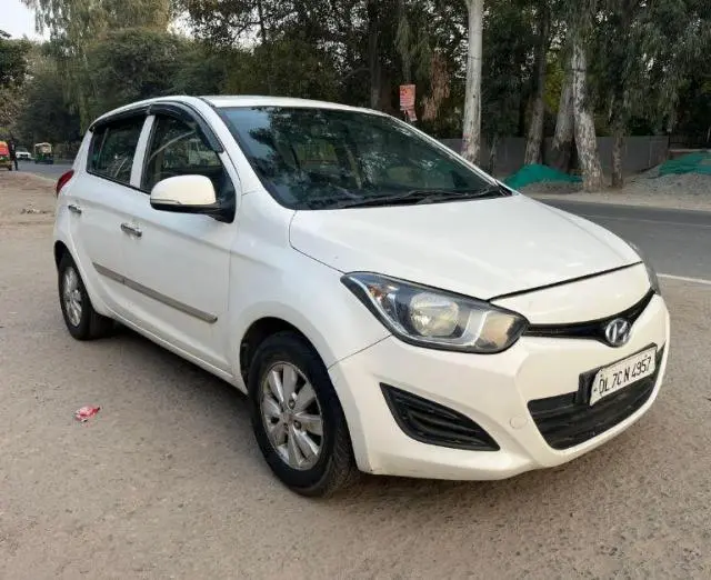 Hyundai i20 Sportz 1.2 2012