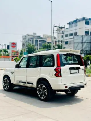Mahindra Scorpio Classic S 2023