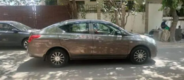 Nissan Sunny XL CVT AT 2014