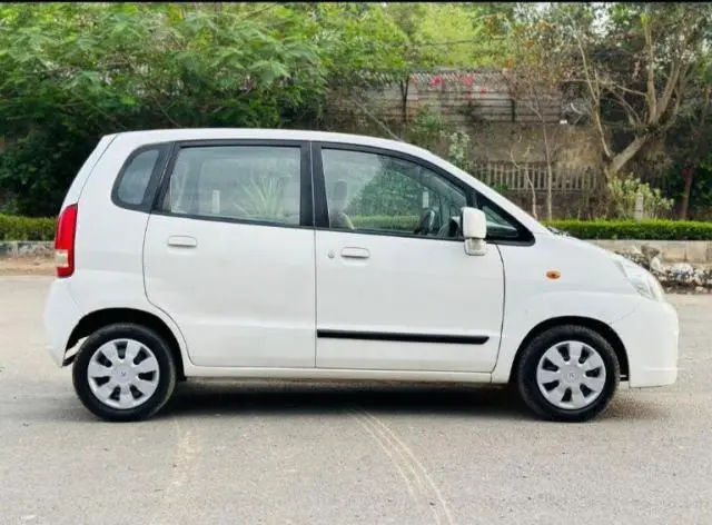 Maruti Suzuki Zen Estilo VXi 2011