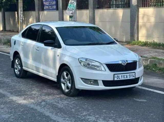 Skoda Rapid AMBITION PLUS 1.5 TDI CR AT 2015