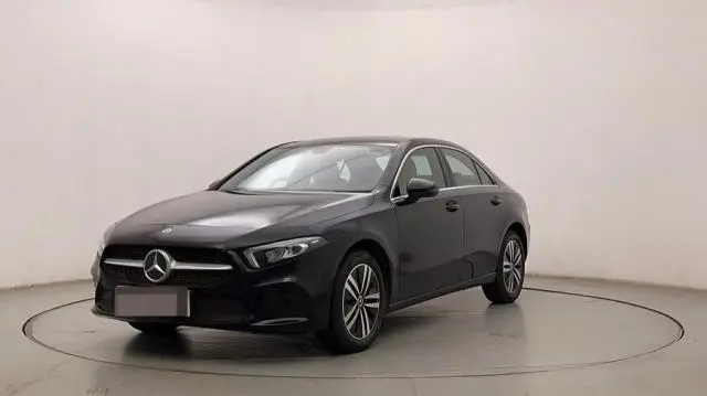 Mercedes-Benz A-Class Limousine 200 2022