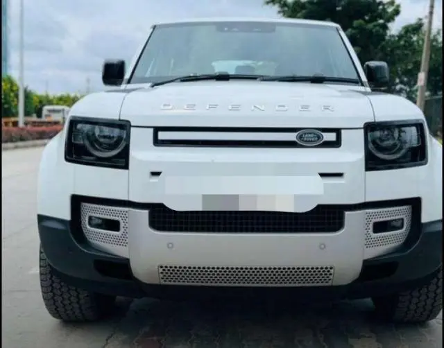 Land Rover Defender 110 HSE P300 2022