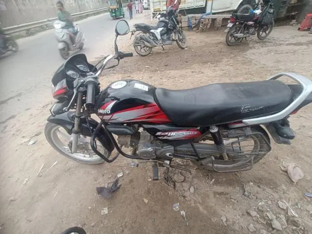 Hero HF Deluxe 100cc 2018