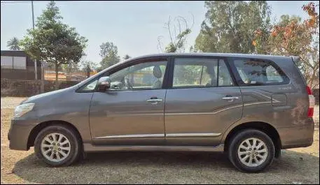 Toyota Innova 2.5 Z 7 SEATER 2014