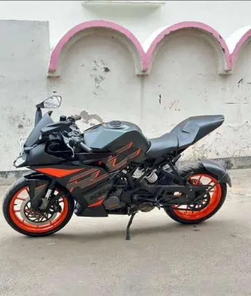 KTM RC 200 2022