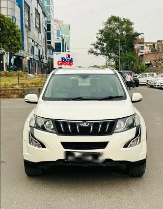 Mahindra XUV500 W10 2WD MT 2015