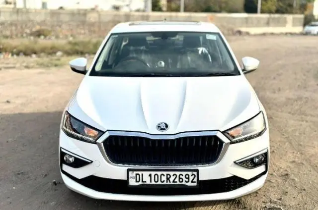 Skoda Slavia Style 1.0L TSI AT 2022