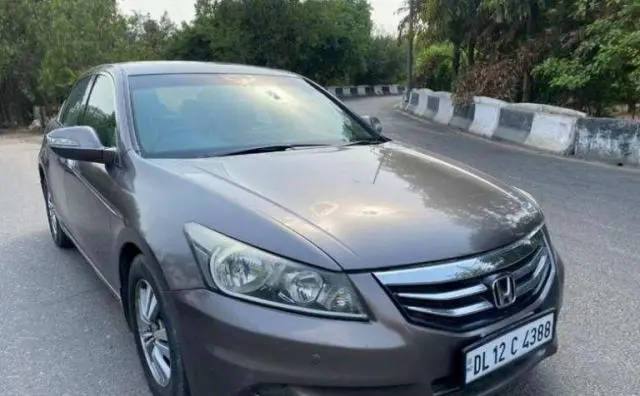 Honda Accord 2.4 AT 2011