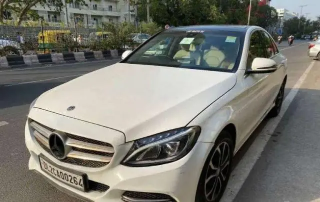 Mercedes-Benz C-Class 220 CDI AVANTGARDE AT 2015