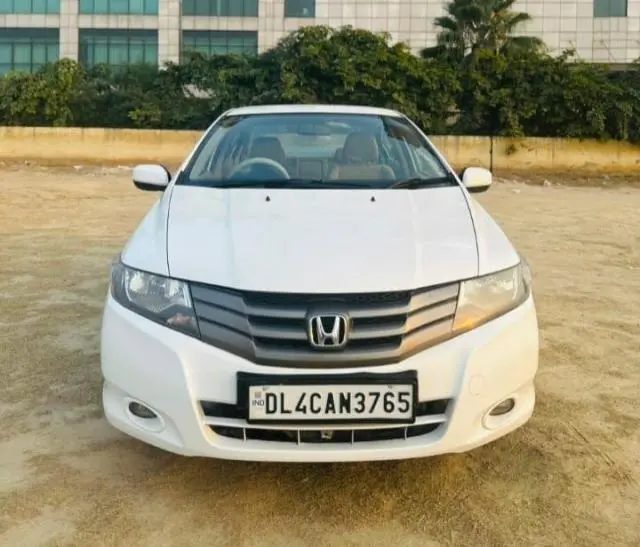 Honda City 1.5 V AT 2011