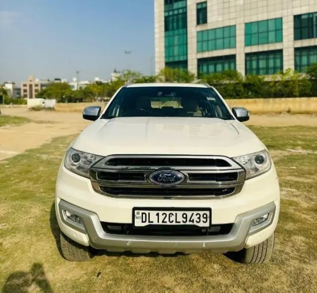 Ford Endeavour Titanium 3.2 4x4 AT 2017