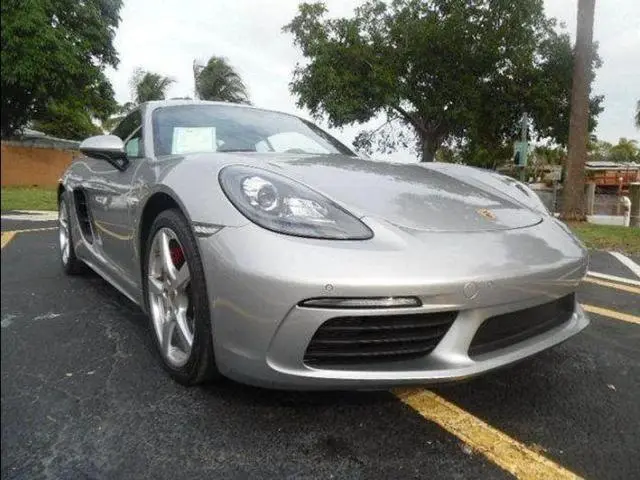 Porsche Cayman GT4 2017
