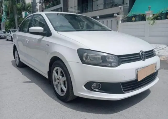 Volkswagen Vento 1.2L TSI Highline Plus AT 2013