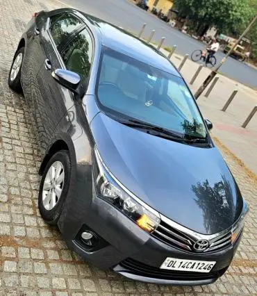 Toyota Corolla Altis 1.8 J 2014
