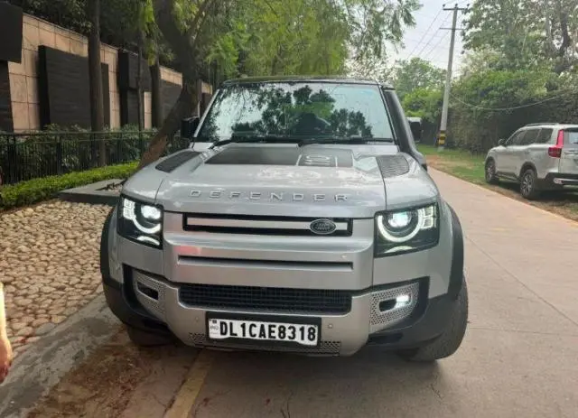 Land Rover Defender 110 HSE P300 2021