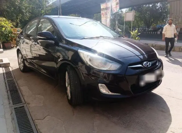 Hyundai Verna FLUIDIC 1.6 SX VTVT  OPT 2012