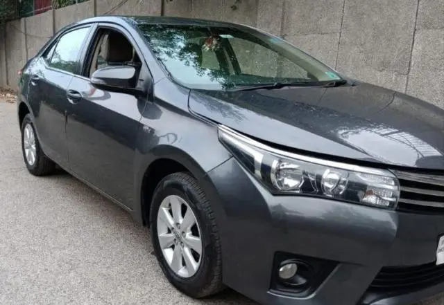 Toyota Corolla Altis 1.8 G 2016