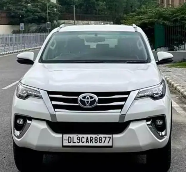 Toyota Fortuner 2.8 4x4 AT 2019