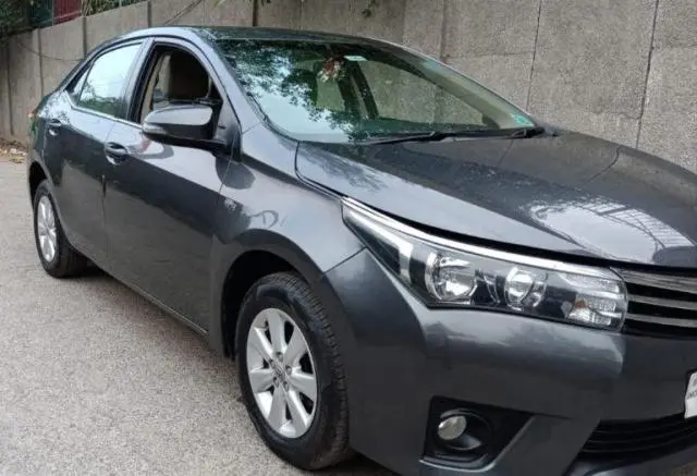 Toyota Corolla Altis 1.8 G 2016