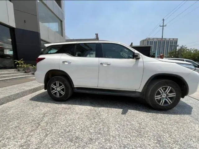 Toyota Fortuner 2.7 4x2 AT 2017