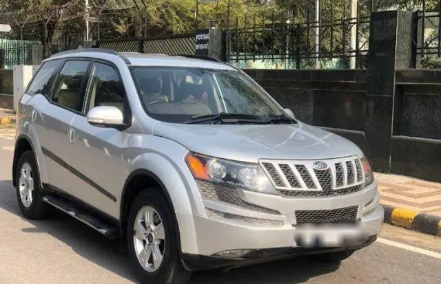 Mahindra XUV500 W8 2014
