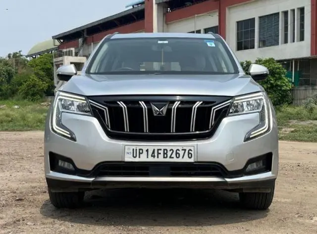 Mahindra XUV700 AX 3 Petrol MT 5 STR 2023