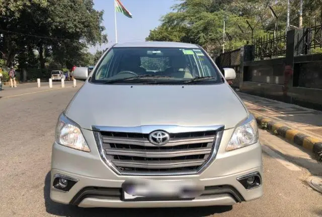 Toyota Innova 2.5 GX 7 STR BS III 2014