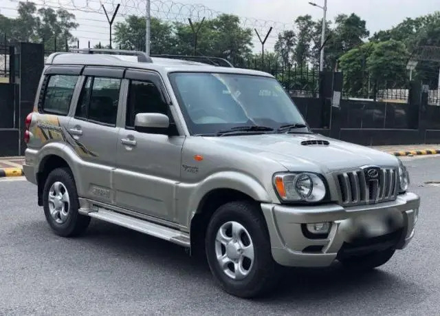 Mahindra Scorpio SLE BS III 2013