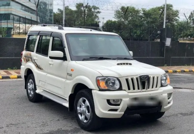 Mahindra Scorpio SLE 2.6 CRDE 2013