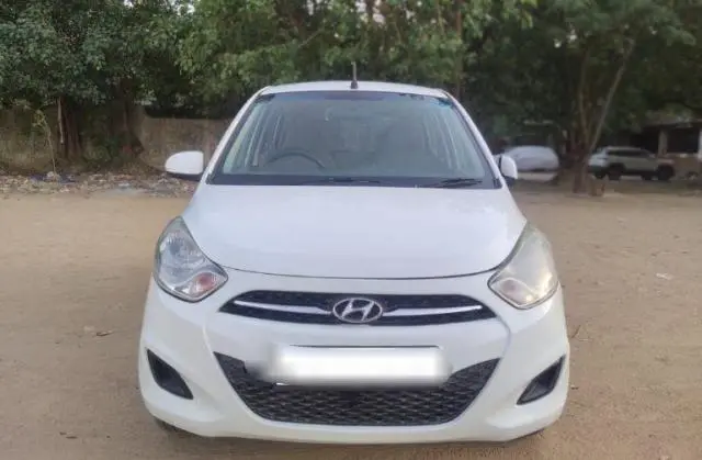 Hyundai i10 Sportz 1.2 AT 2012
