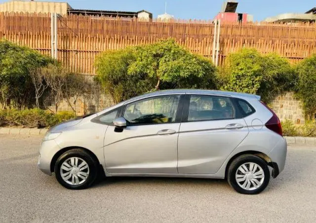 Honda Jazz S i-VTEC 2016