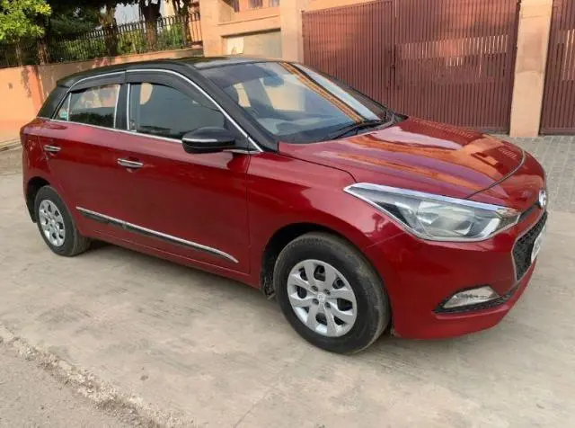 Hyundai i20 Sportz 1.4 CRDi 2015