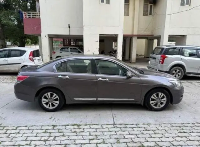 Honda Accord 2.4 i-VTEC MT 2013