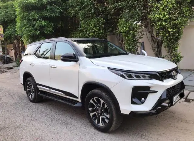Toyota Fortuner Legender 2.8 4x4 AT 2021