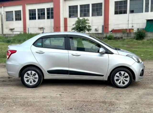 Hyundai Xcent S 2016