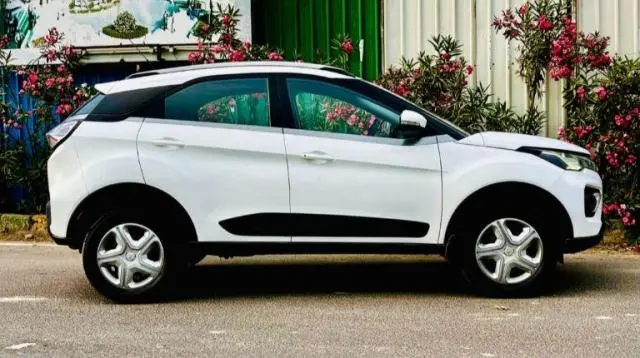 Tata Nexon XMA (S) Petrol 2021