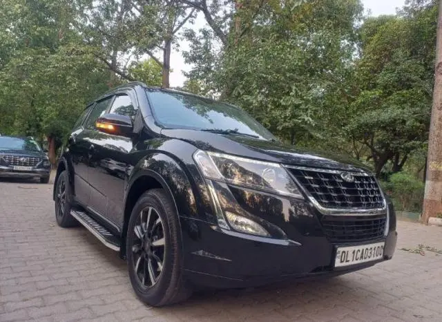 Mahindra XUV500 W11 2020