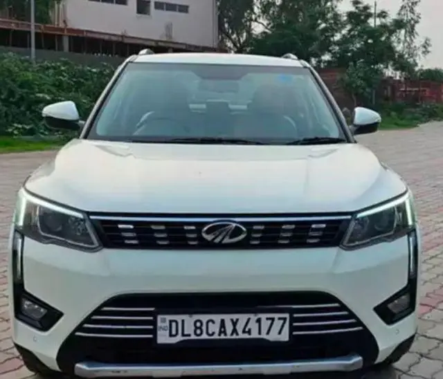 Mahindra XUV300 W8 (O) Petrol 2019