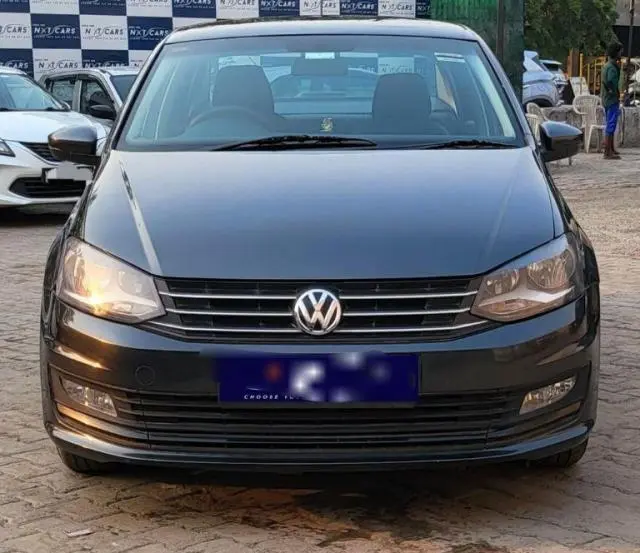 Volkswagen Vento 1.6L Highline 2017