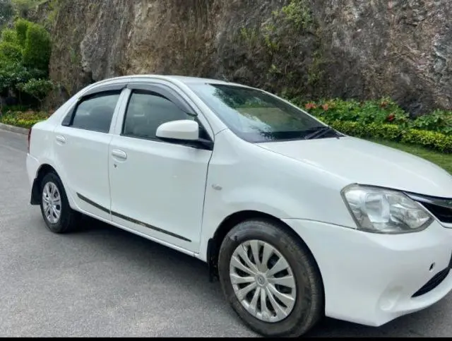 Toyota Etios GD 2015
