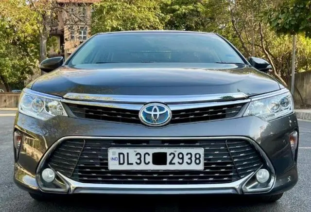 Toyota Camry Hybrid 2016