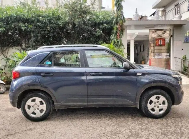 Hyundai Venue S 1.2 Petrol BS6 2021
