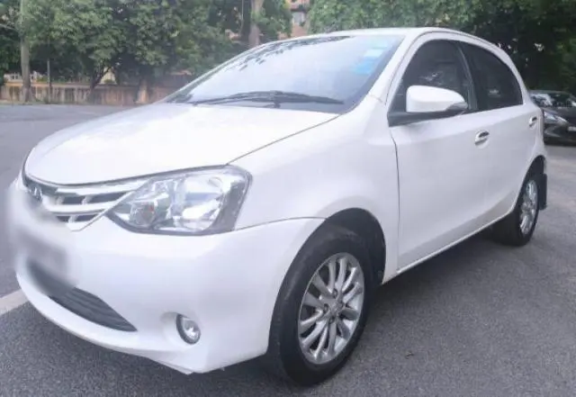 Toyota Etios Liva V 2013