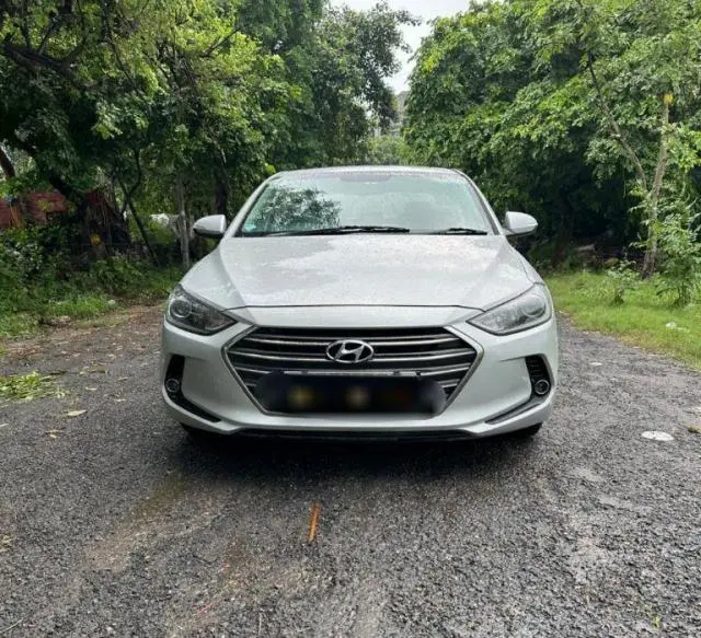 Hyundai Elantra 1.6 SX (O) AT 2016