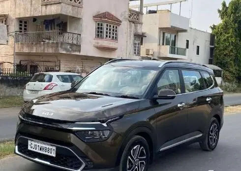 Kia Carens Luxury Plus 1.4 Petrol DCT 6 STR 2022