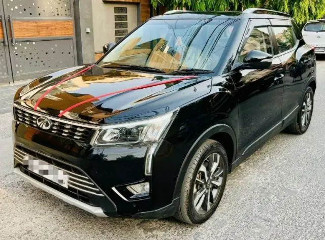 Mahindra XUV300 W8 (O) Petrol 2019
