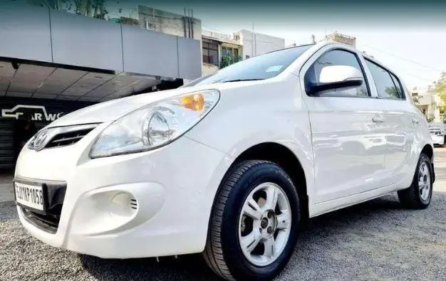 Hyundai i20 SPORTZ 1.2 BS IV 2012