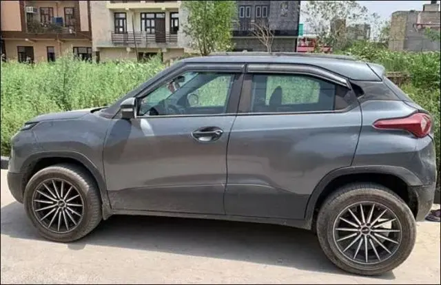 Tata Punch Pure MT 2022