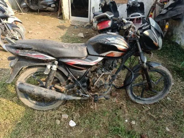 Bajaj Discover 125cc 2016